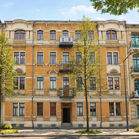 Apartment Elegant, 2 Rooms, Balcony, Kitchen