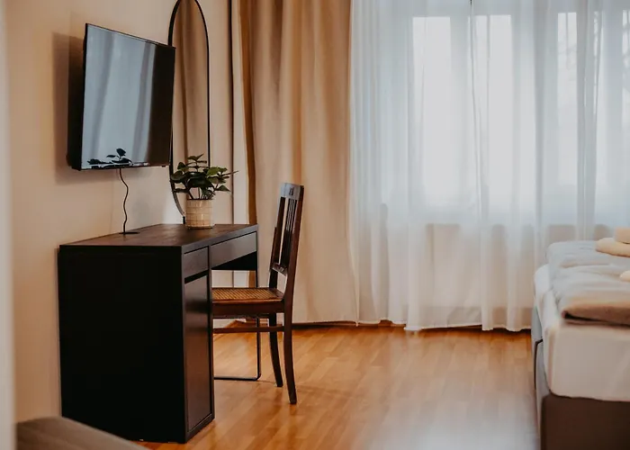 Elegant, 2 Rooms, Balcony, Kitchen Апартаменты Дрезден