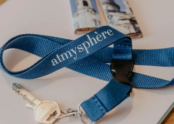 Elegant, 2 Rooms, Balcony, Kitchen Apartment