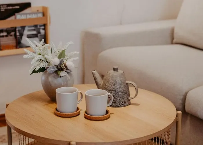 Elegant, 2 Rooms, Balcony, Kitchen Appartamento *