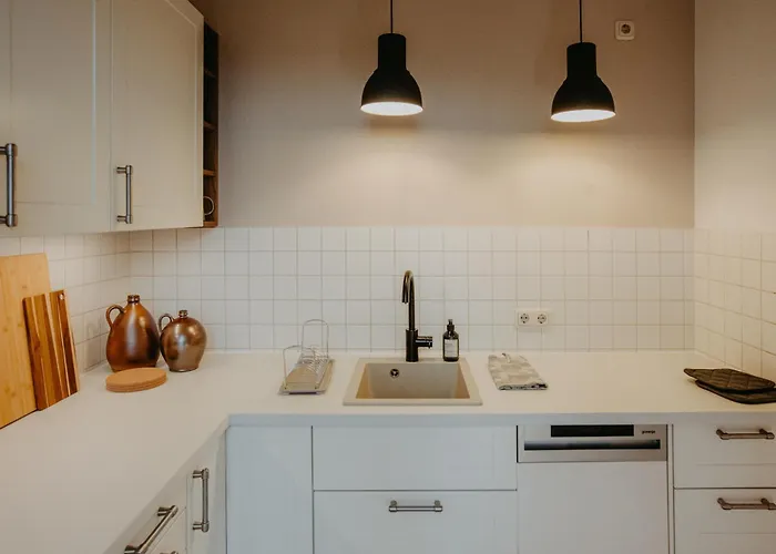 Elegant, 2 Rooms, Balcony, Kitchen