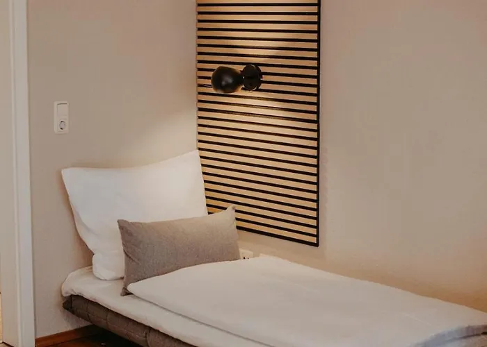 Elegant, 2 Rooms, Balcony, Kitchen